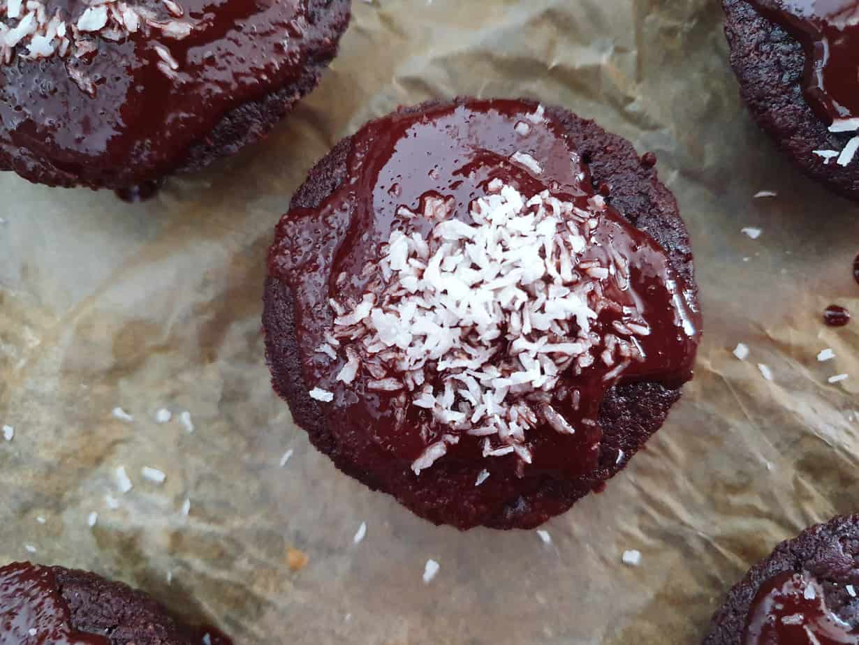 Super schokoladige Rote-Beete-Muffins mit einem Hauch von Kokos2